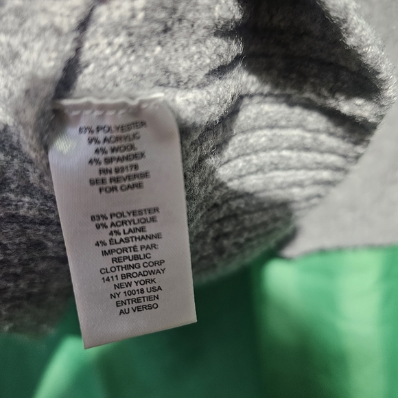 INDUSTRY Elegant Heather Gray Women's Crew Neck Sweater EUC Small PTP 22 - Picture 3 of 4